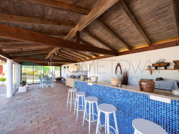 Image No.6-4 Bed House for sale