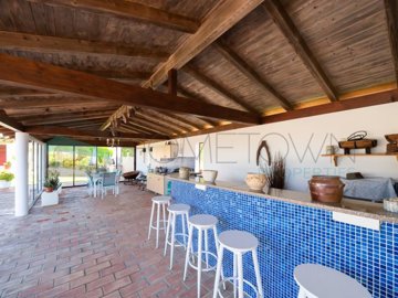 id41819c01-0000-0500-0000-000015a77358