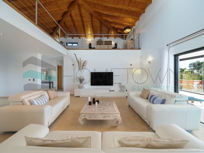 Image No.3-3 Bed House for sale