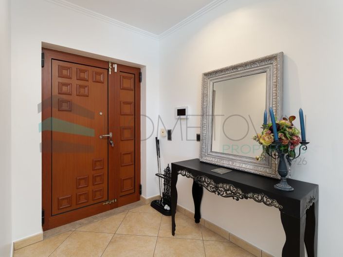 Image No.8-3 Bed House for sale