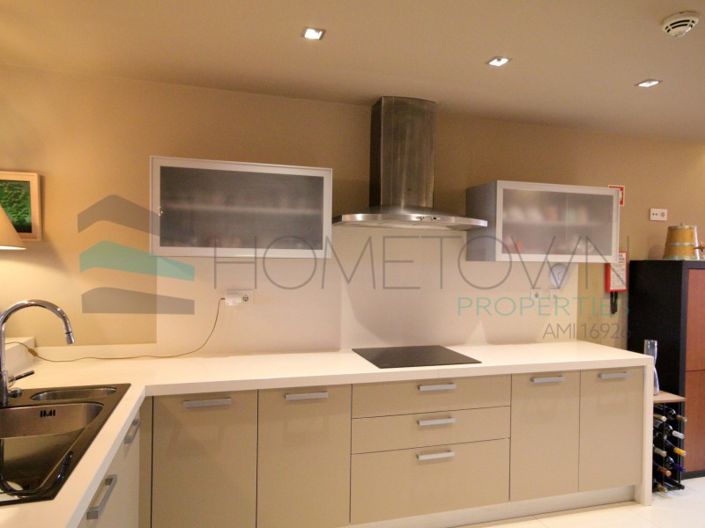 Image No.9-3 Bed Apartment for sale