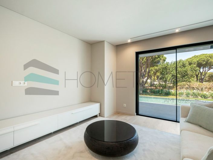 Image No.13-4 Bed House for sale