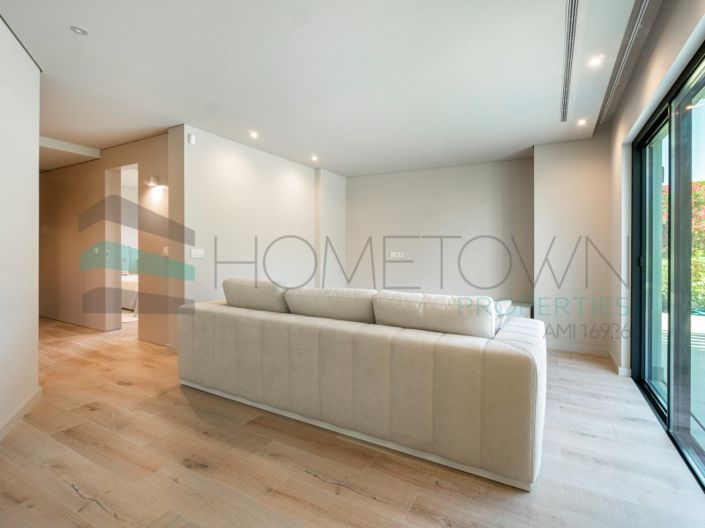 Image No.14-4 Bed House for sale