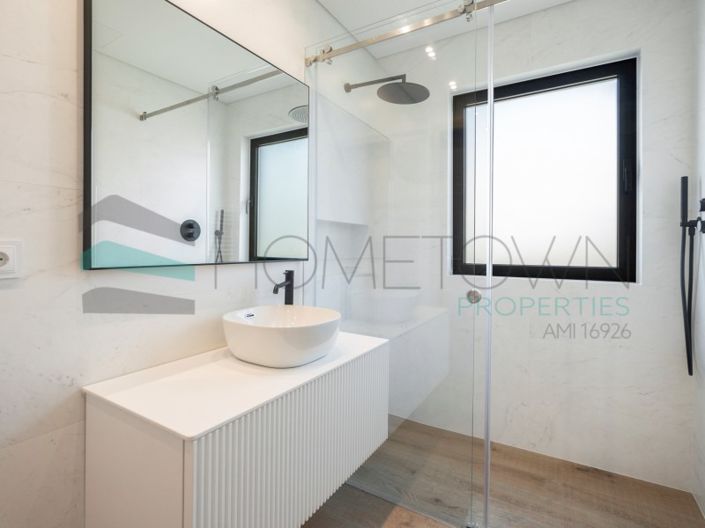 Image No.27-4 Bed House for sale