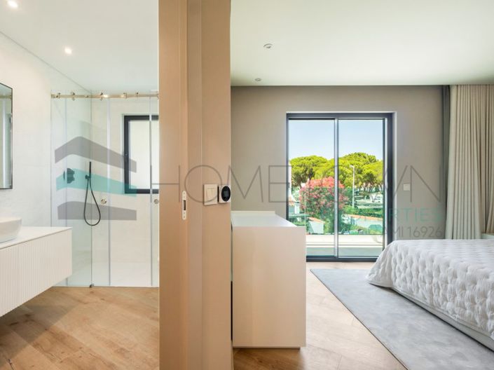 Image No.31-4 Bed House for sale