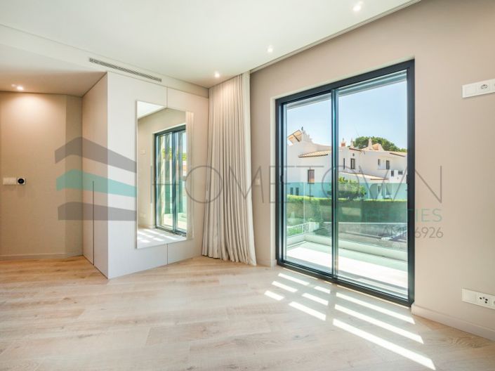 Image No.38-4 Bed House for sale