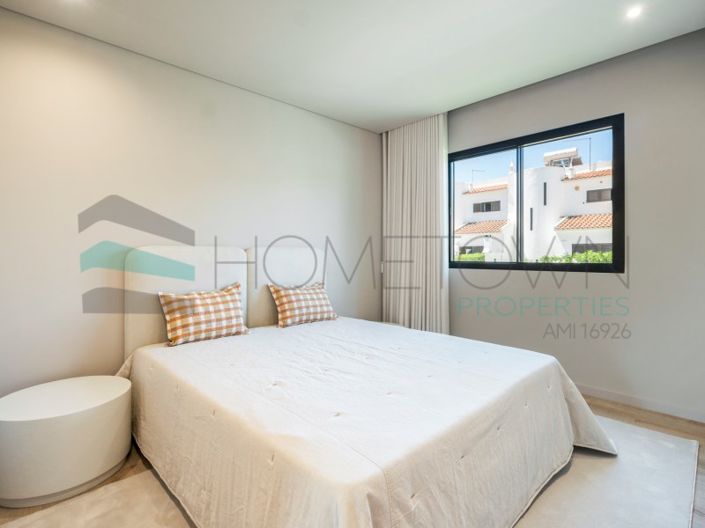 Image No.5-4 Bed House for sale