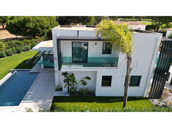 Image No.52-4 Bed House for sale