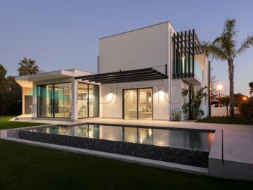 idae677901-0000-0500-0000-000014139903