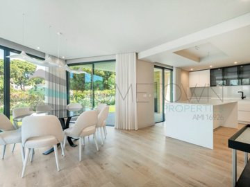 idae677901-0000-0500-0000-000013792da9