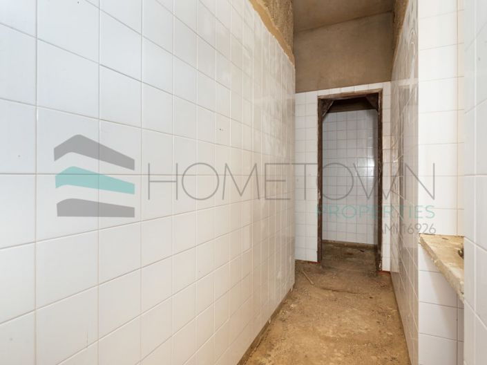 Image No.11-Commercial for sale