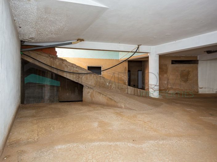 Image No.4-Commercial for sale