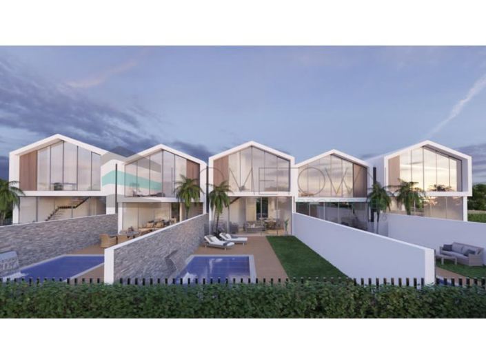 Image No.13-3 Bed House for sale