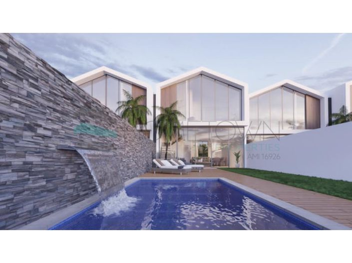 Image No.15-3 Bed House for sale