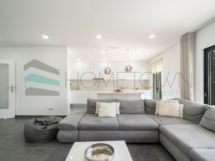 Image No.2-3 Bed House for sale