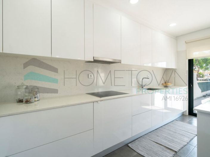 Image No.8-3 Bed House for sale