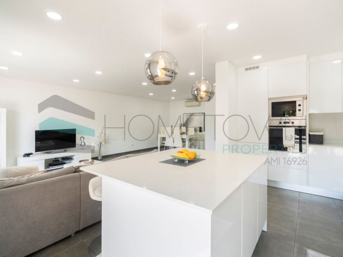 Image No.9-3 Bed House for sale