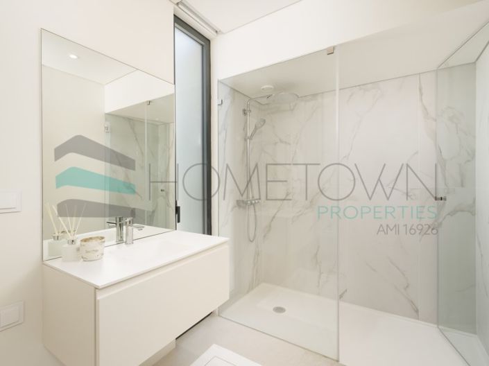 Image No.23-2 Bed House for sale