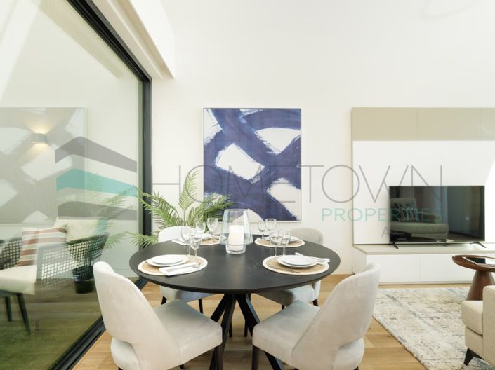 Image No.9-2 Bed House for sale