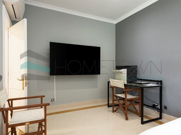 Image No.20-5 Bed House for sale