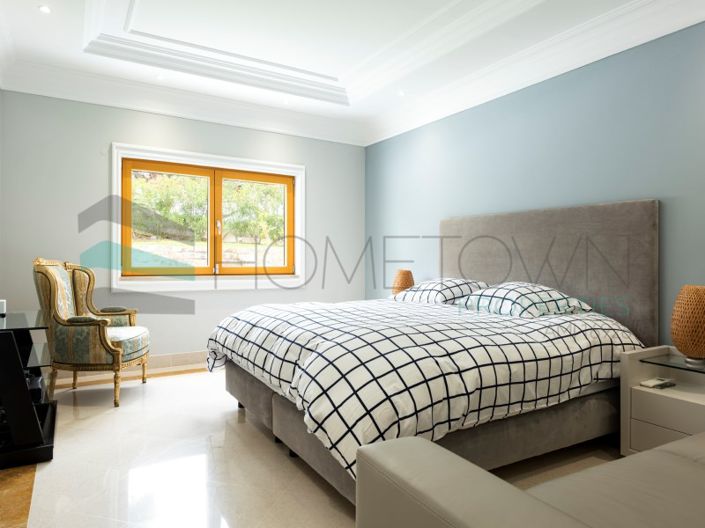 Image No.26-5 Bed House for sale