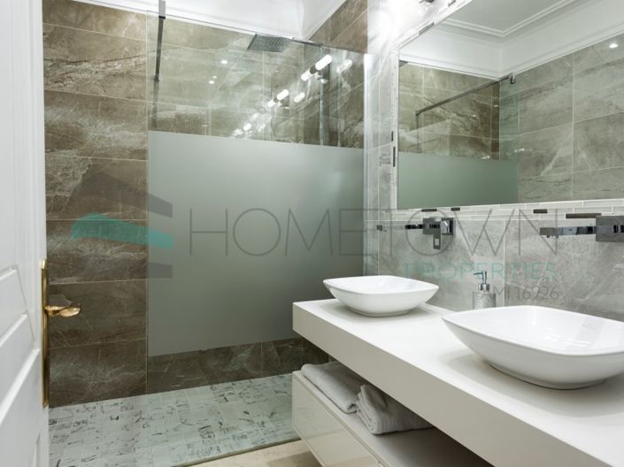 Image No.28-5 Bed House for sale