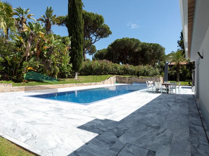 Image No.45-5 Bed House for sale