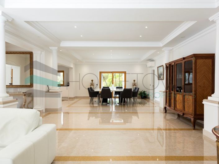 Image No.7-5 Bed House for sale