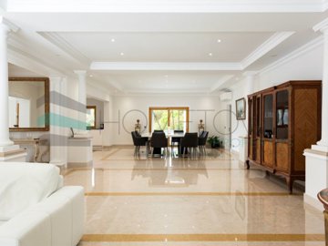 id50159b01-0000-0500-0000-000015a64dce