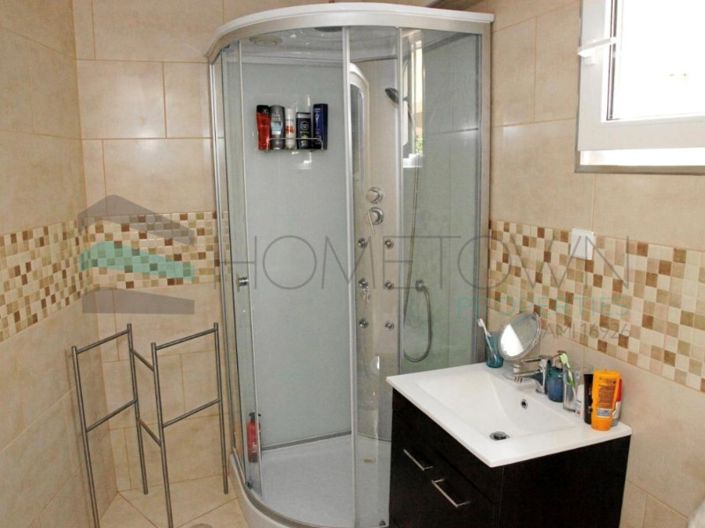 Image No.13-5 Bed House for sale