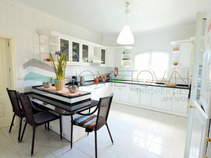 Image No.4-5 Bed House for sale