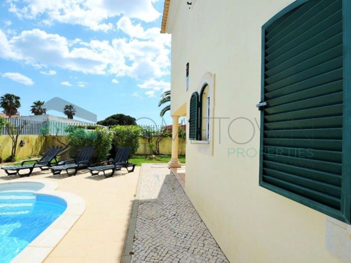 Image No.9-5 Bed House for sale