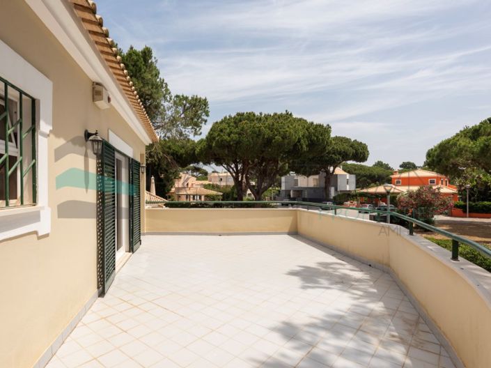 Image No.42-7 Bed House for sale