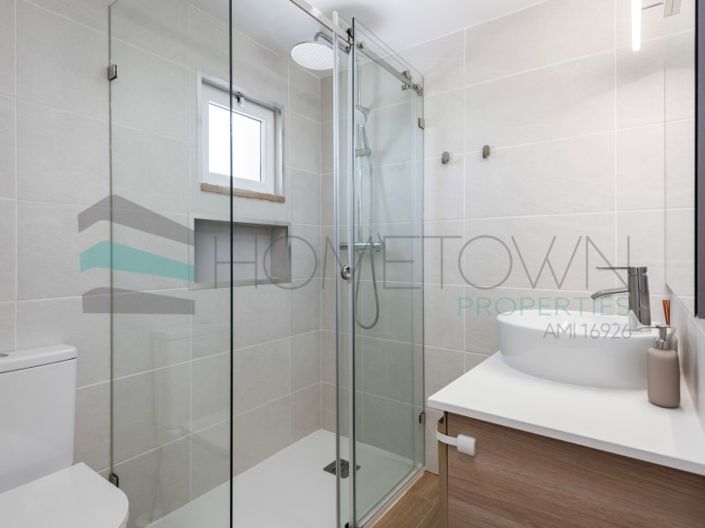 Image No.13-4 Bed House for sale