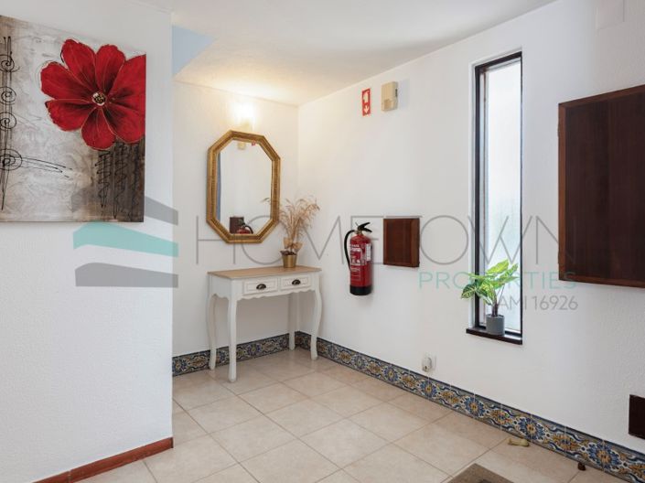 Image No.19-4 Bed House for sale