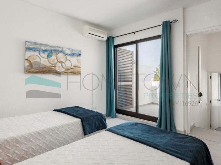 Image No.37-4 Bed House for sale