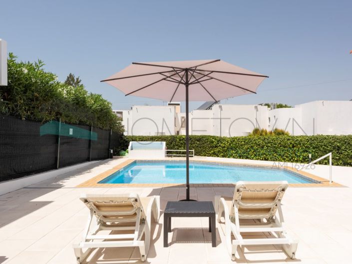 Image No.9-4 Bed House for sale