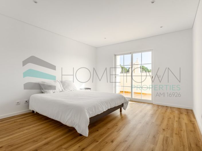 Image No.15-4 Bed House for sale