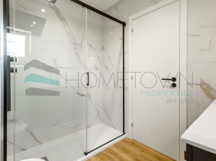 Image No.17-4 Bed House for sale