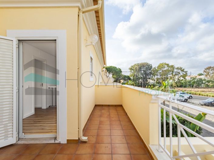 Image No.45-4 Bed House for sale