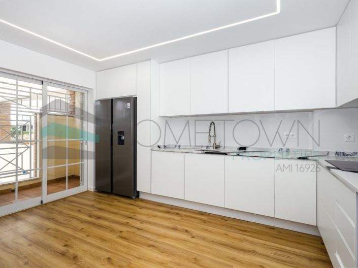 Image No.10-4 Bed House for sale