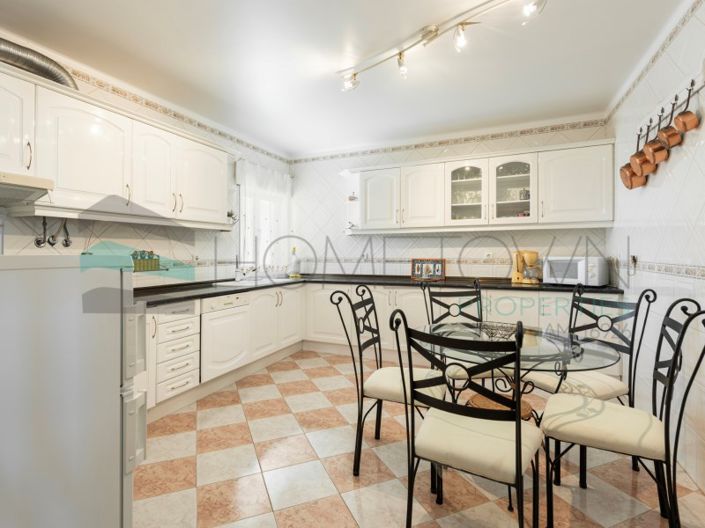 Image No.13-4 Bed Apartment for sale