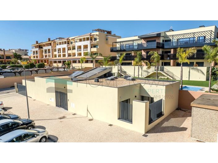 Image No.22-3 Bed House for sale