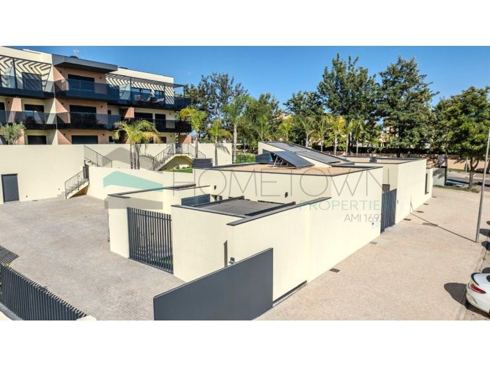 Image No.24-3 Bed House for sale