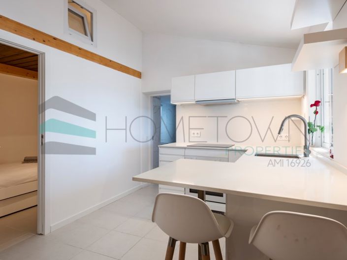 Image No.7-2 Bed House for sale