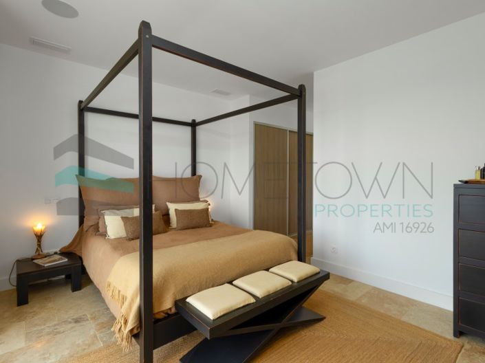 Image No.24-4 Bed House for sale