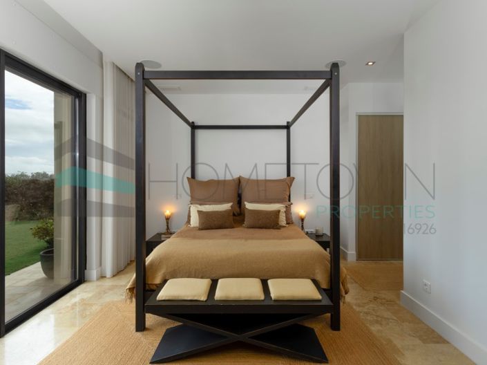 Image No.25-4 Bed House for sale