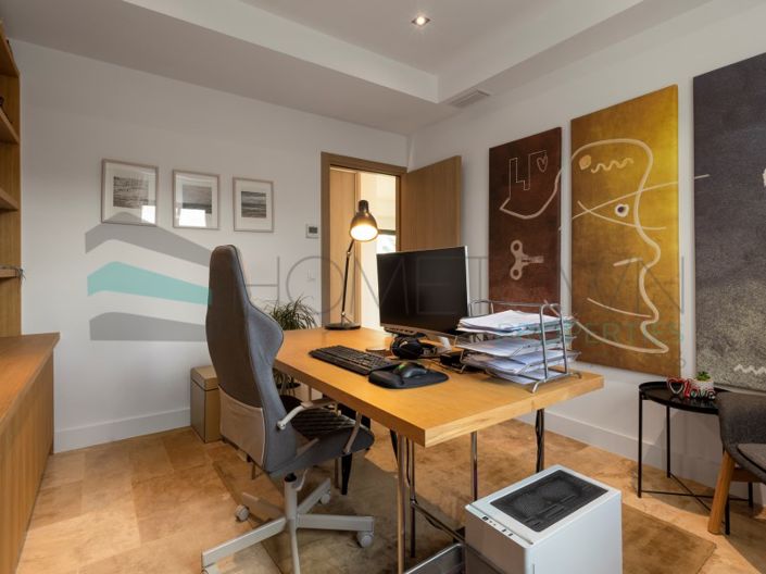 Image No.34-4 Bed House for sale