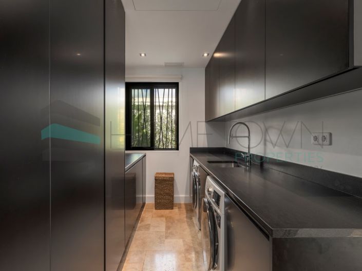 Image No.36-4 Bed House for sale