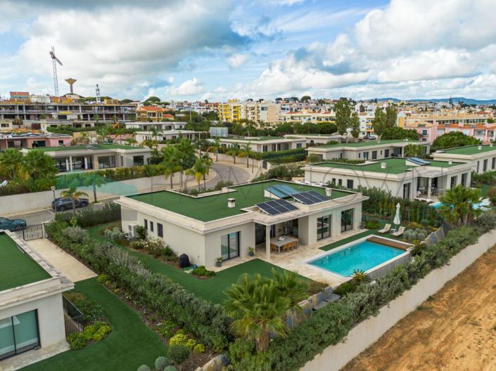 Image No.39-4 Bed House for sale